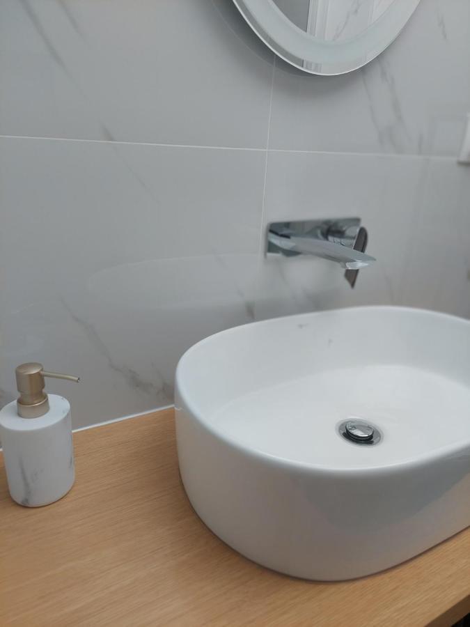 B&M Cozy Apartment テッサロニキ エクステリア 写真