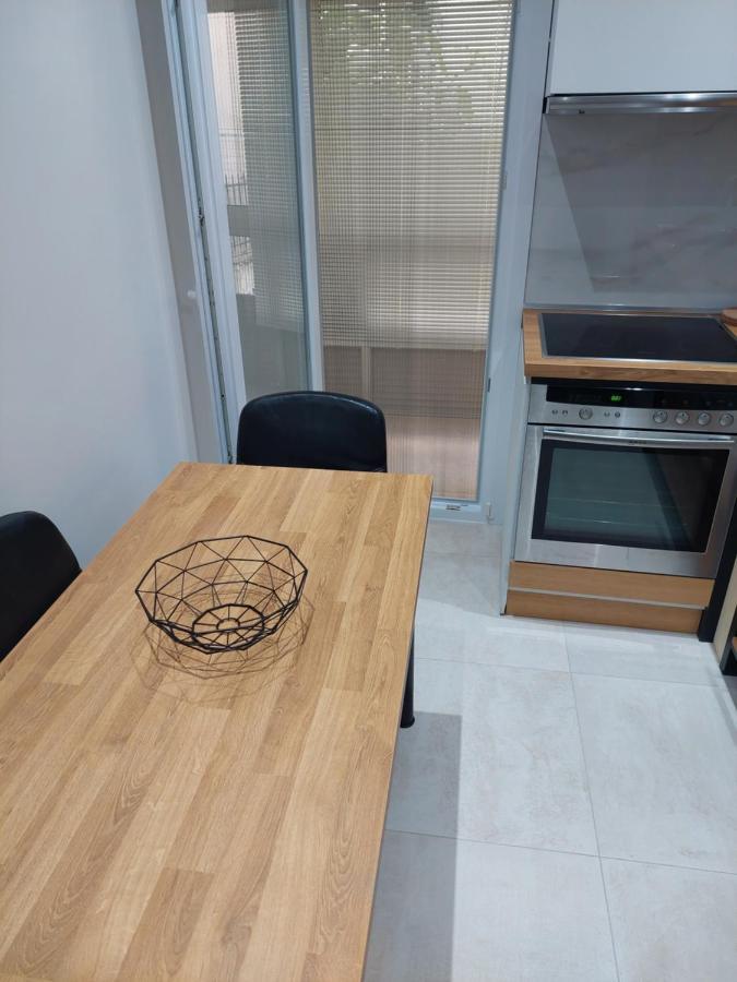 B&M Cozy Apartment テッサロニキ エクステリア 写真